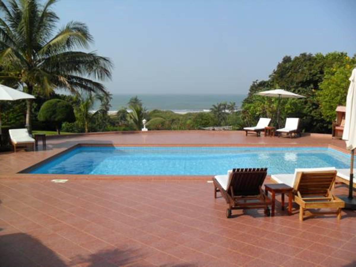 White Horse Residence Tanji Bagian luar foto